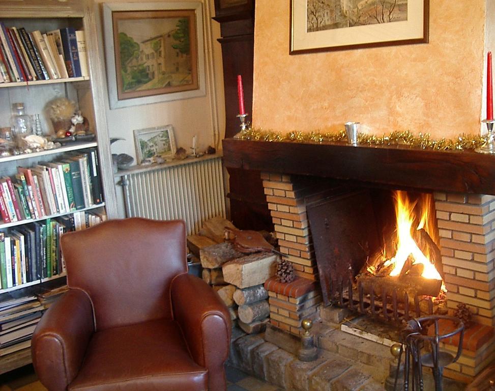 Maison D'Hotes De La Verriere Les Ardillats Zewnętrze zdjęcie